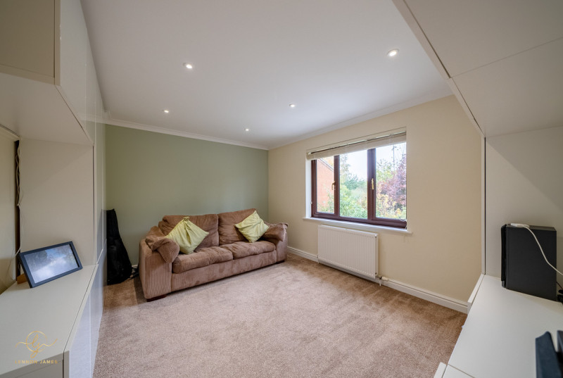 West Drive, Highfields Caldecote26